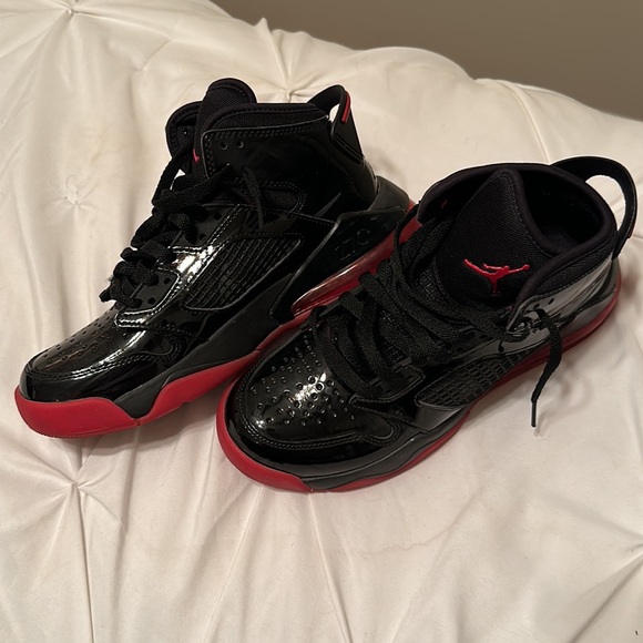 Air Jordan Mars size 5.5Y - Picture 2 of 4